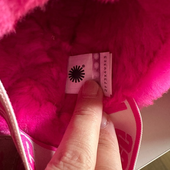 UGG Women's Fluffy Pink Slippers - Picture 7 of 7